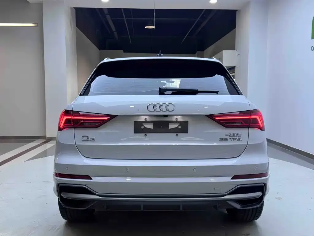 Audi Q3 — фото 10