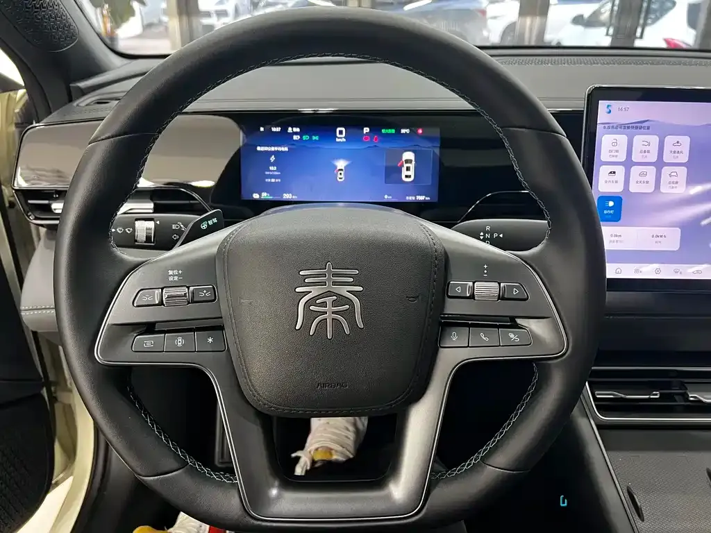 BYD Qin L — фото 10
