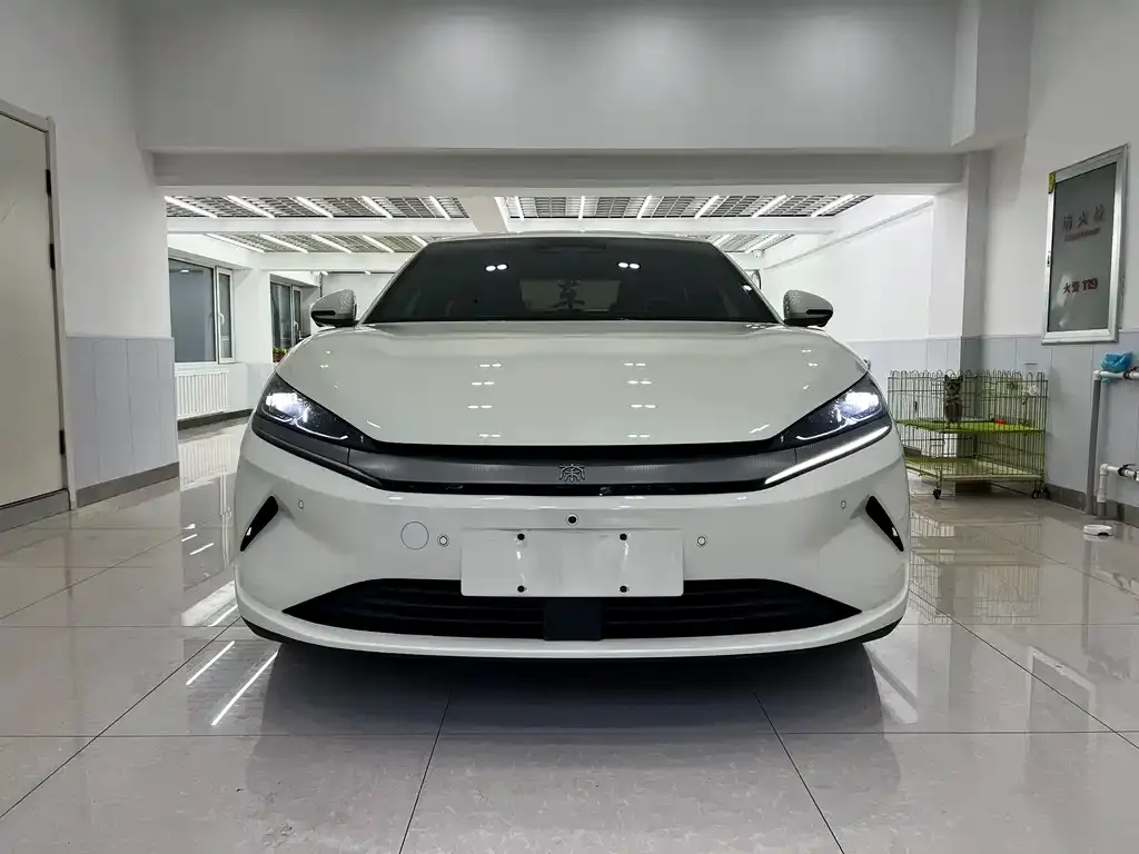BYD Qin L — фото 8
