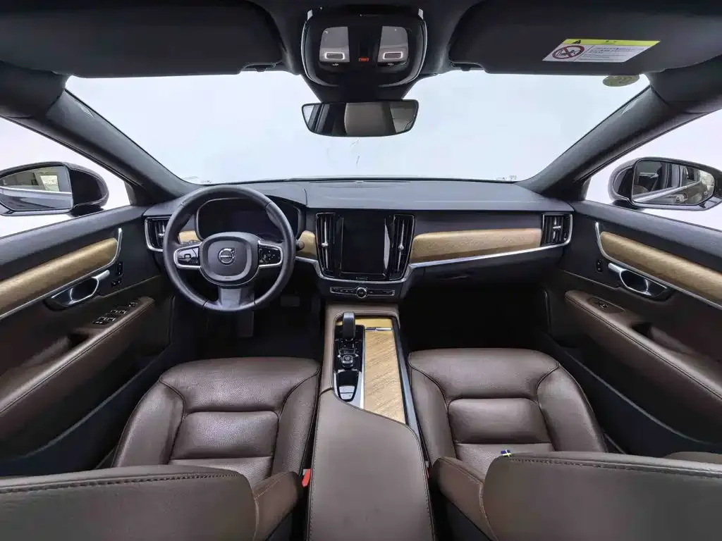 Volvo S90 — фото 8