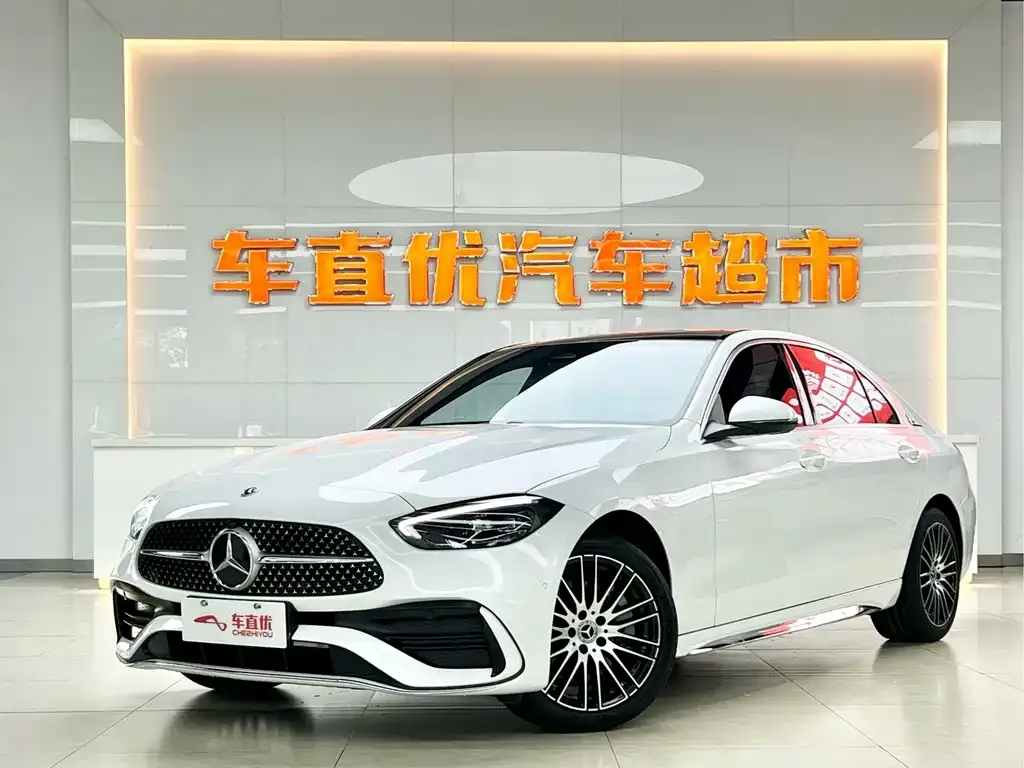 Mercedes-Benz C-Class — фото 1