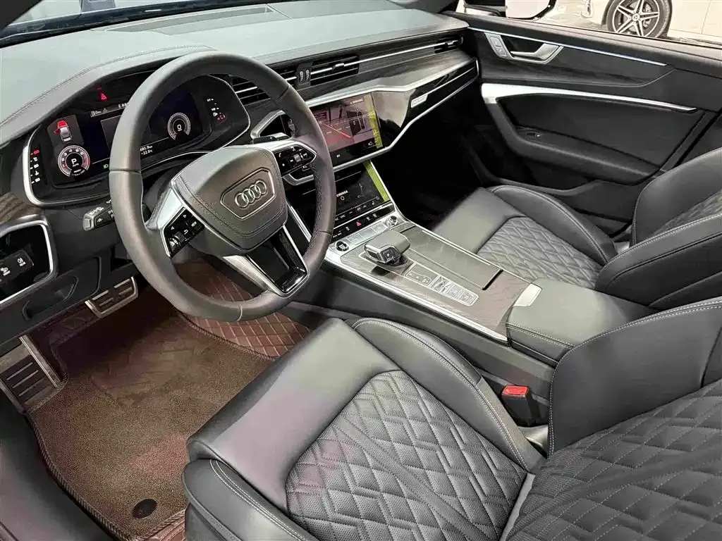 Audi A6L — фото 6