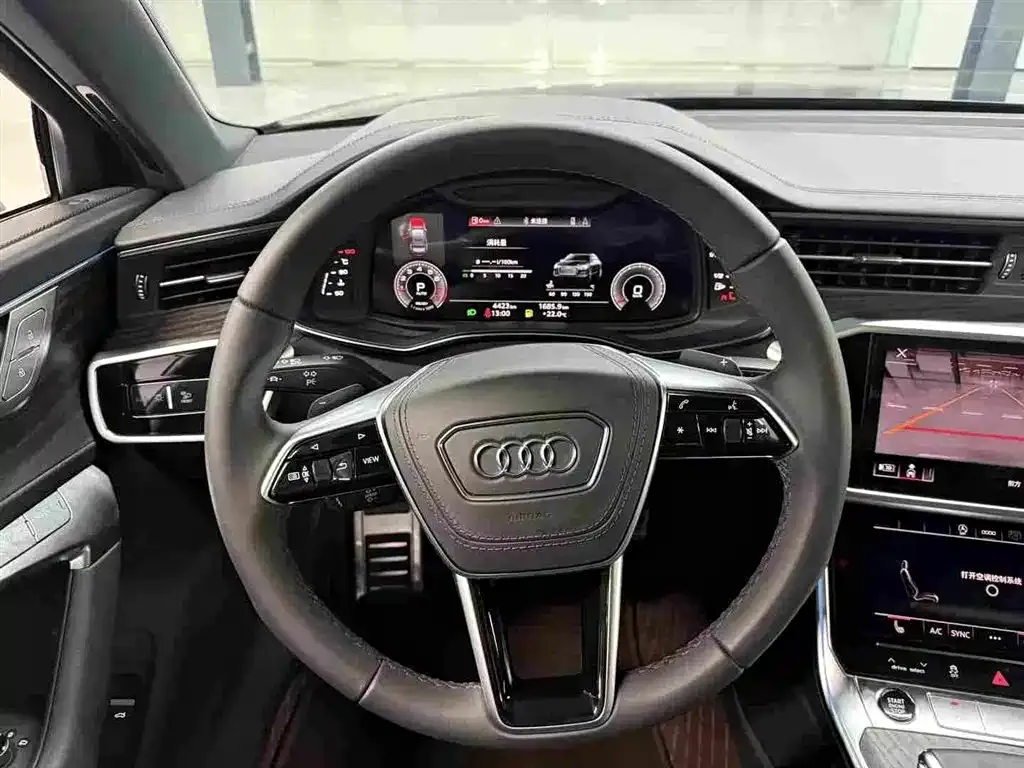 Audi A6L — фото 9