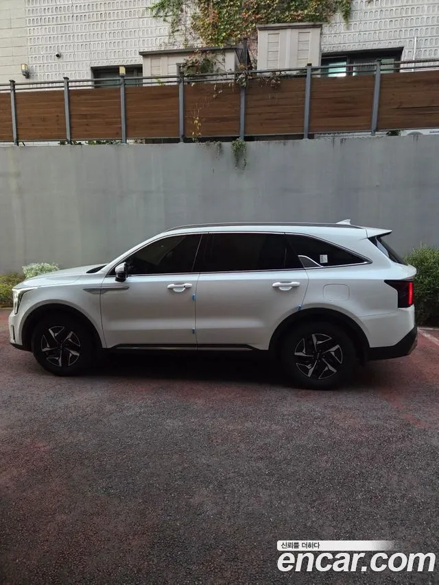 Kia Sorento — фото 7