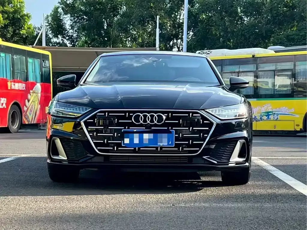Audi A7L — фото 5