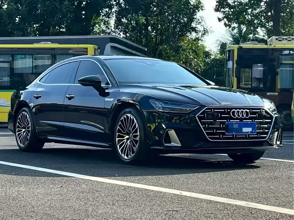 Audi A7L — фото 6