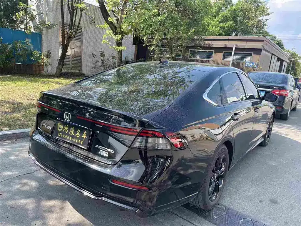 Honda Accord — фото 3