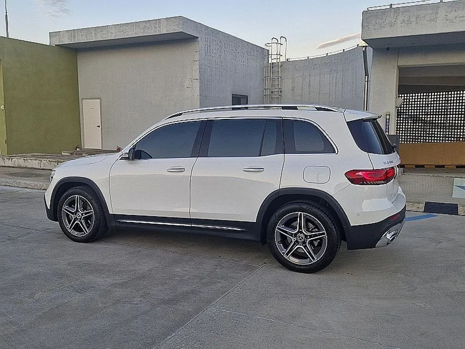 Mercedes-Benz GLB-Class — фото 10