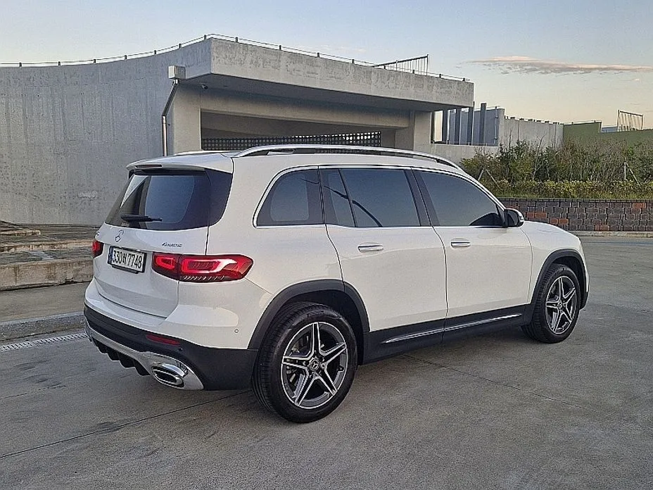 Mercedes-Benz GLB-Class — фото 8
