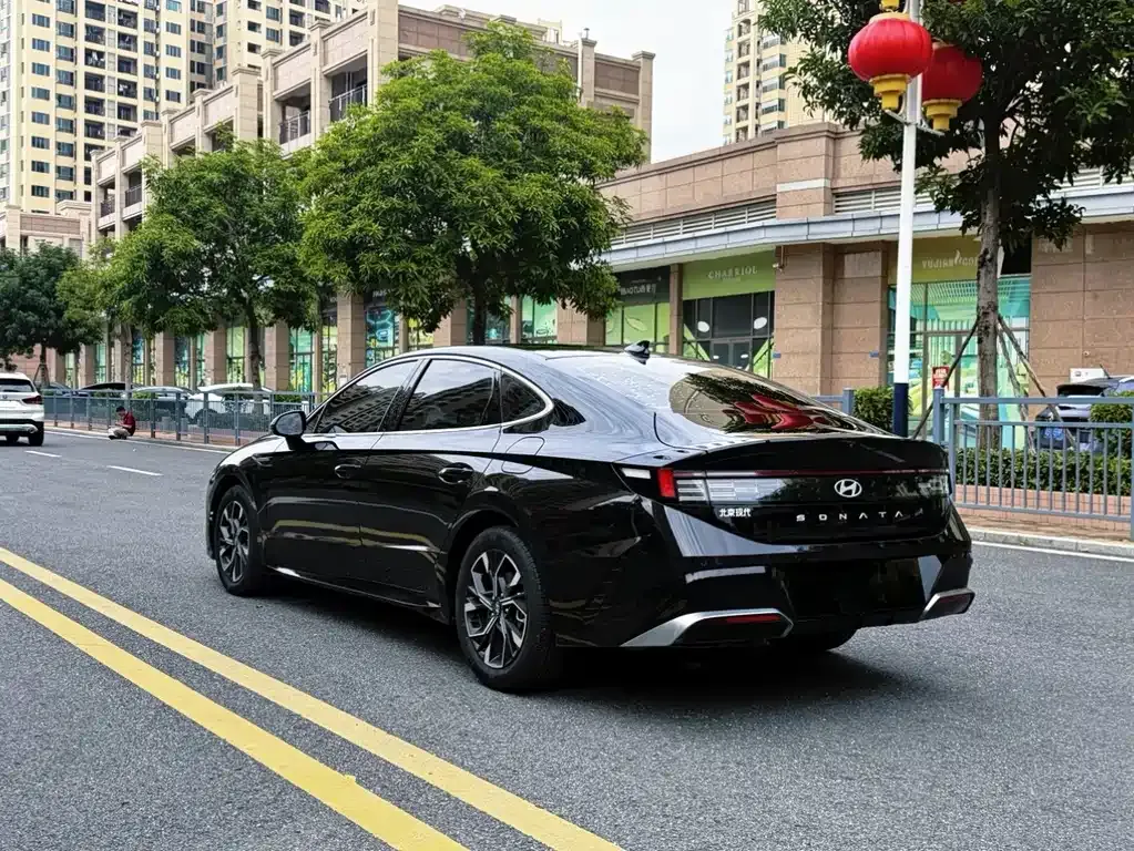 Hyundai Sonata — фото 7