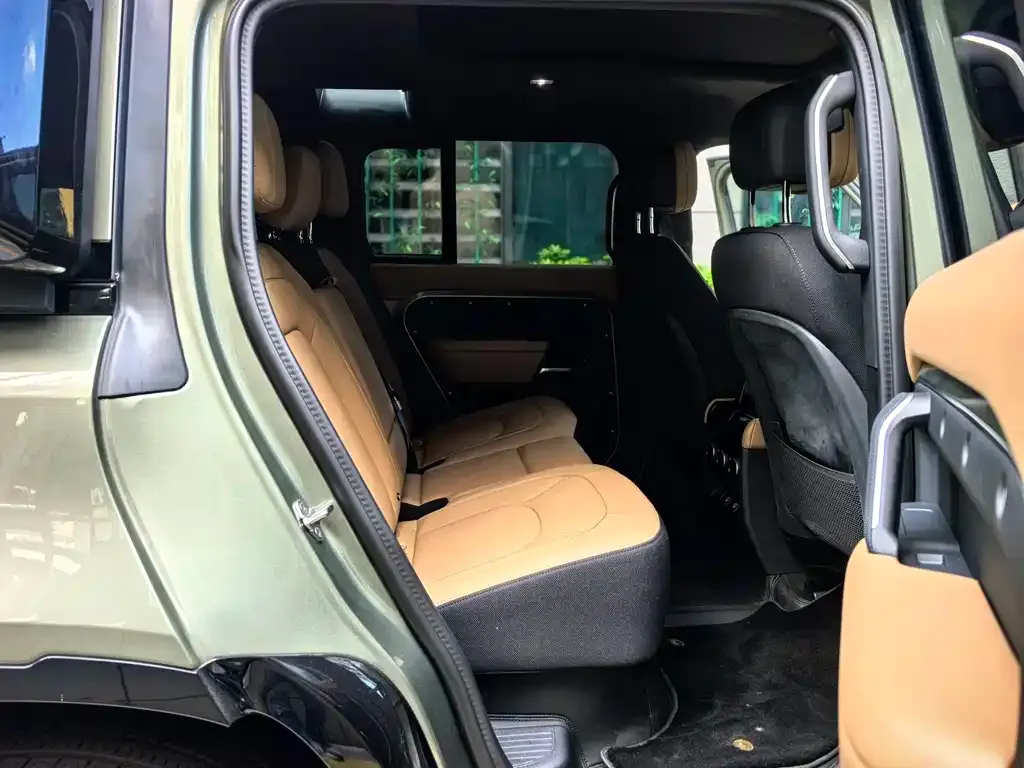 Land Rover Defender — фото 5