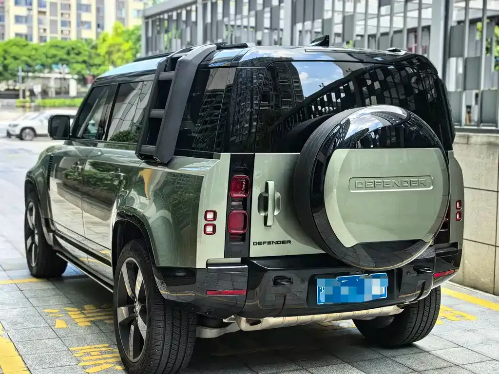 Land Rover Defender — фото 4