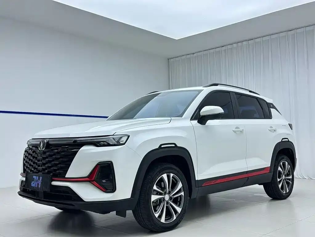 Changan CS35PLUS — фото 1