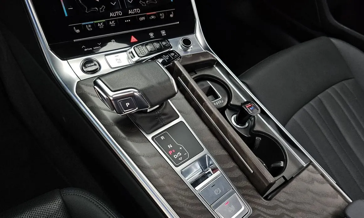 Audi A6 — фото 9