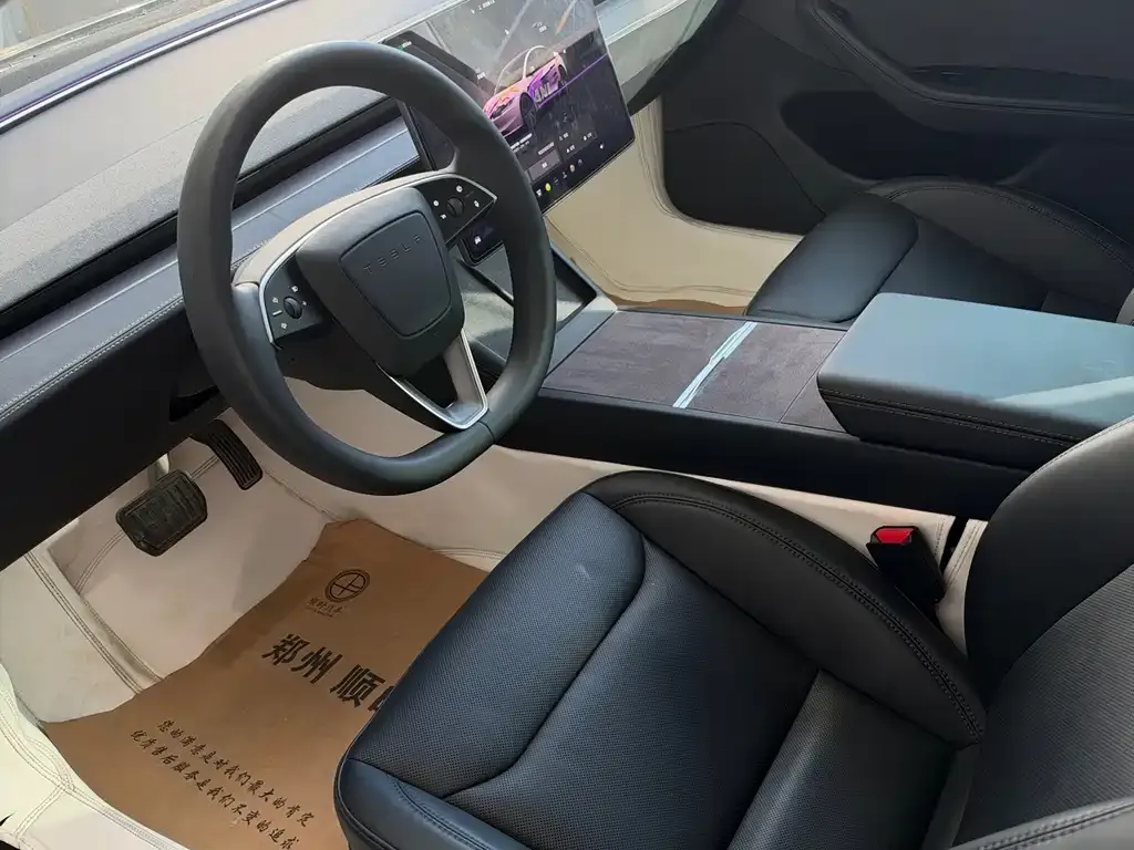 Tesla Model 3 — фото 7
