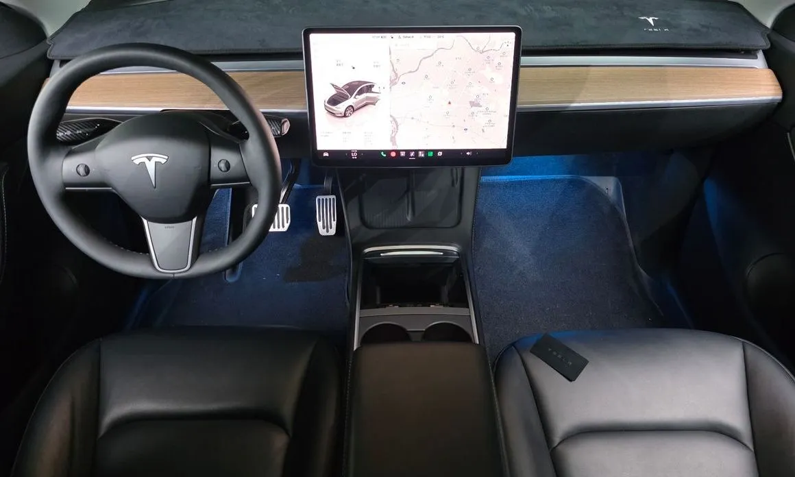 Tesla Model Y — фото 7