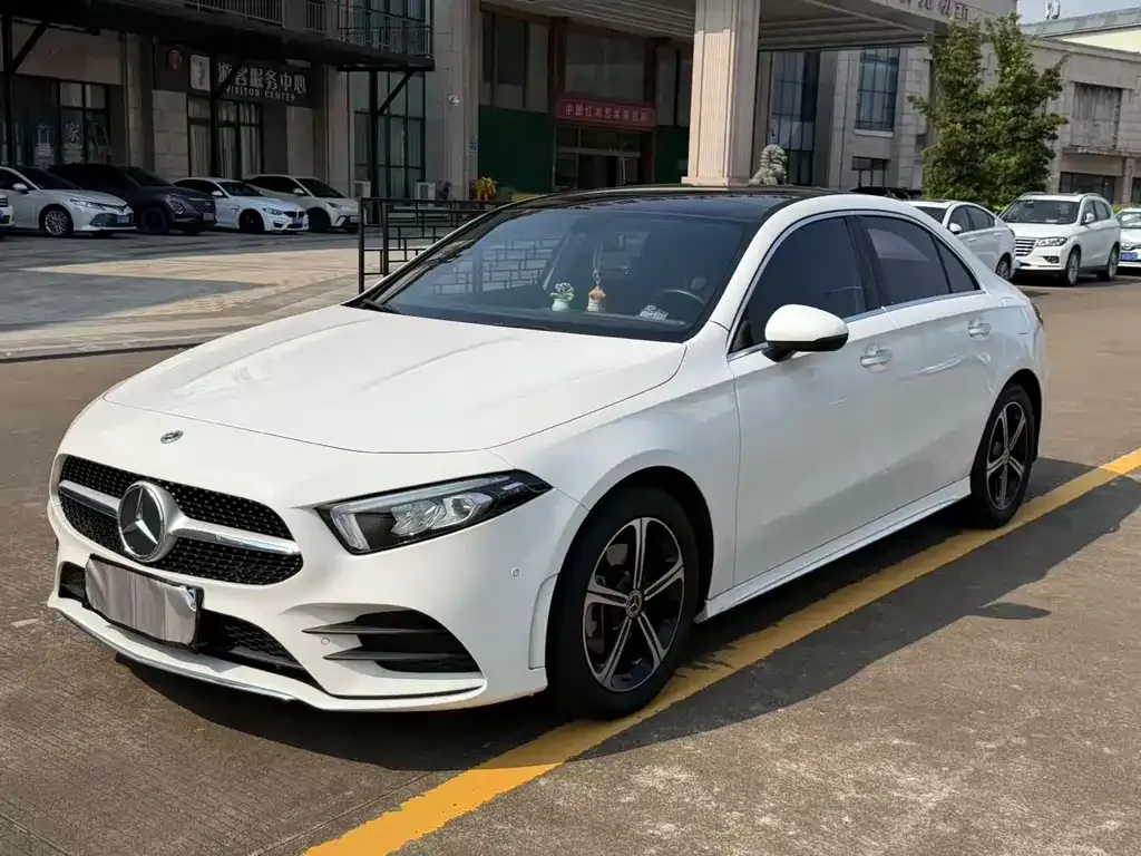 Mercedes-Benz A-Class — фото 1
