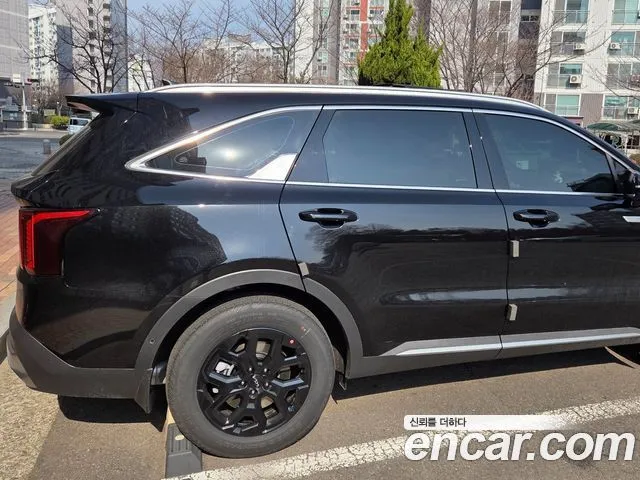 Kia Sorento — фото 5