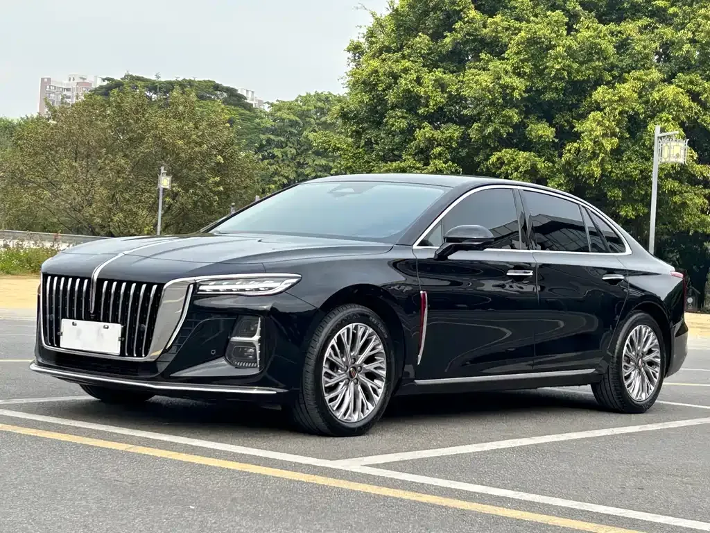 Hongqi H5 — фото 1