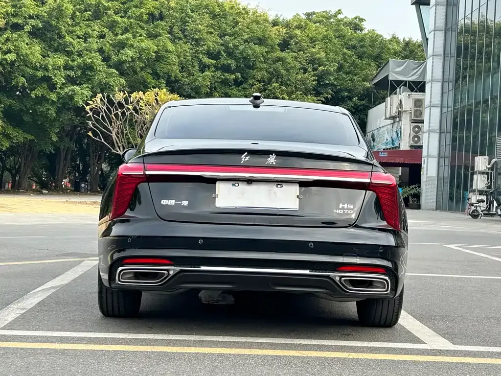 Hongqi H5 — фото 10