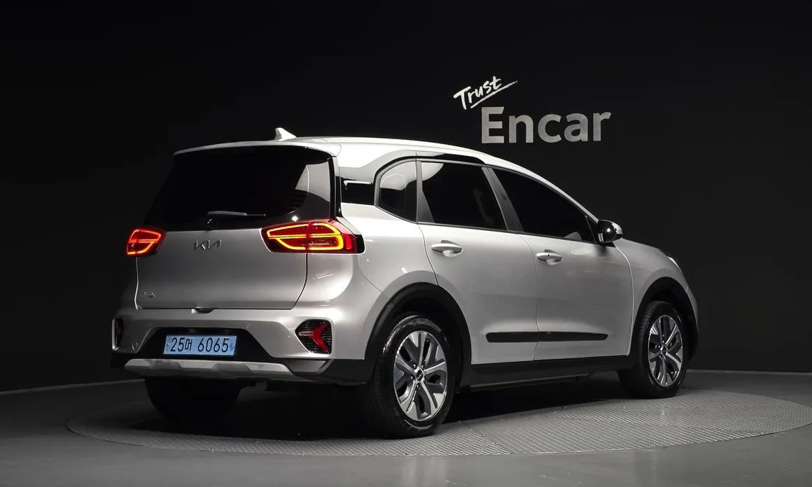 Kia Niro — фото 6