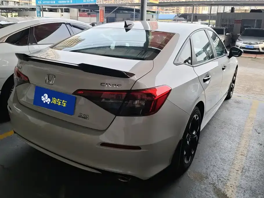 Honda Civic — фото 6