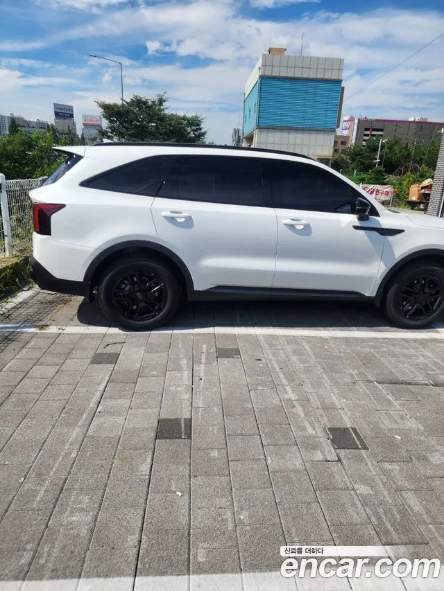 Kia Sorento — фото 7