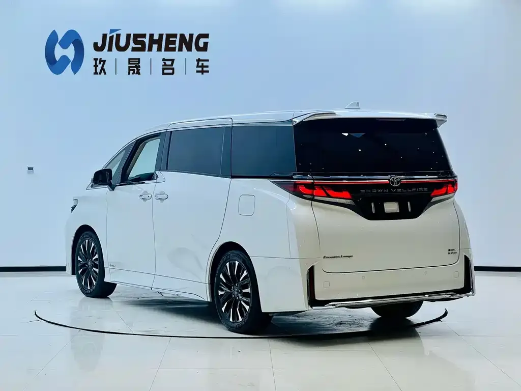 Toyota Vellfire — фото 7