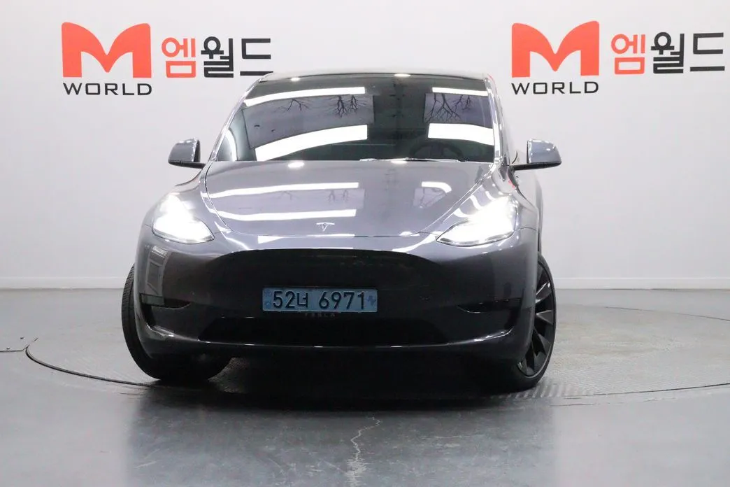 Tesla Model Y — фото 4