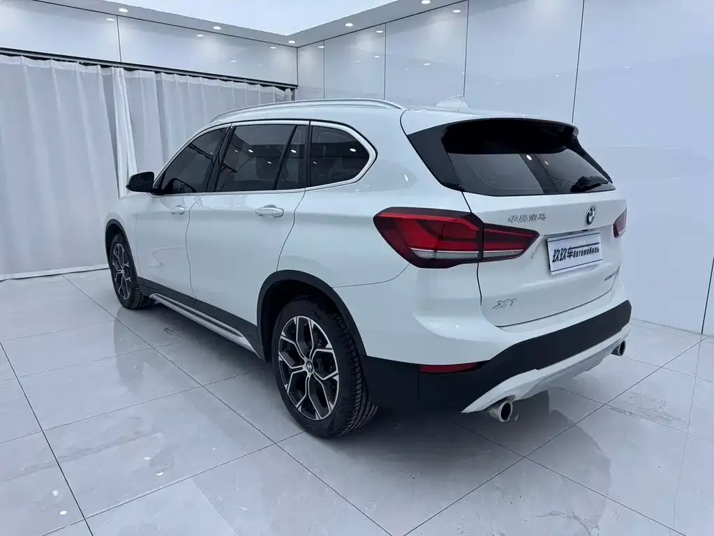BMW X1 — фото 3