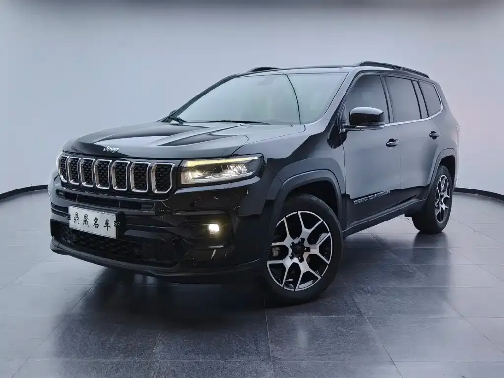 Jeep Grand Commander — фото 1