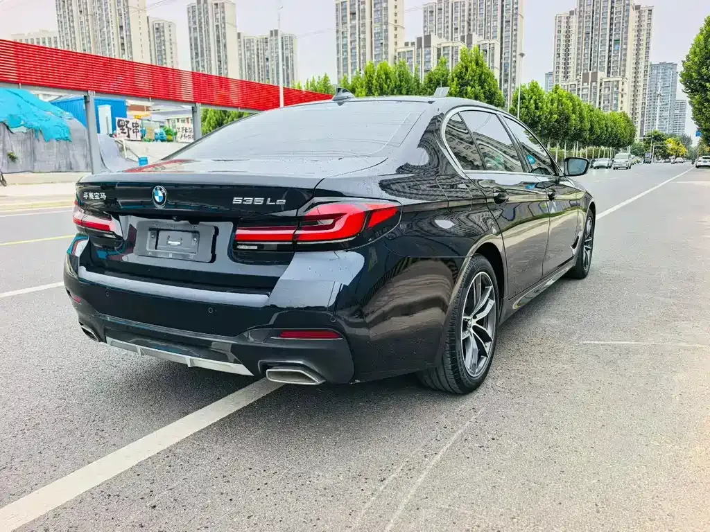 BMW 5 Series New Energy — фото 6