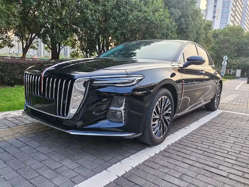 Hongqi H5 — фото 1