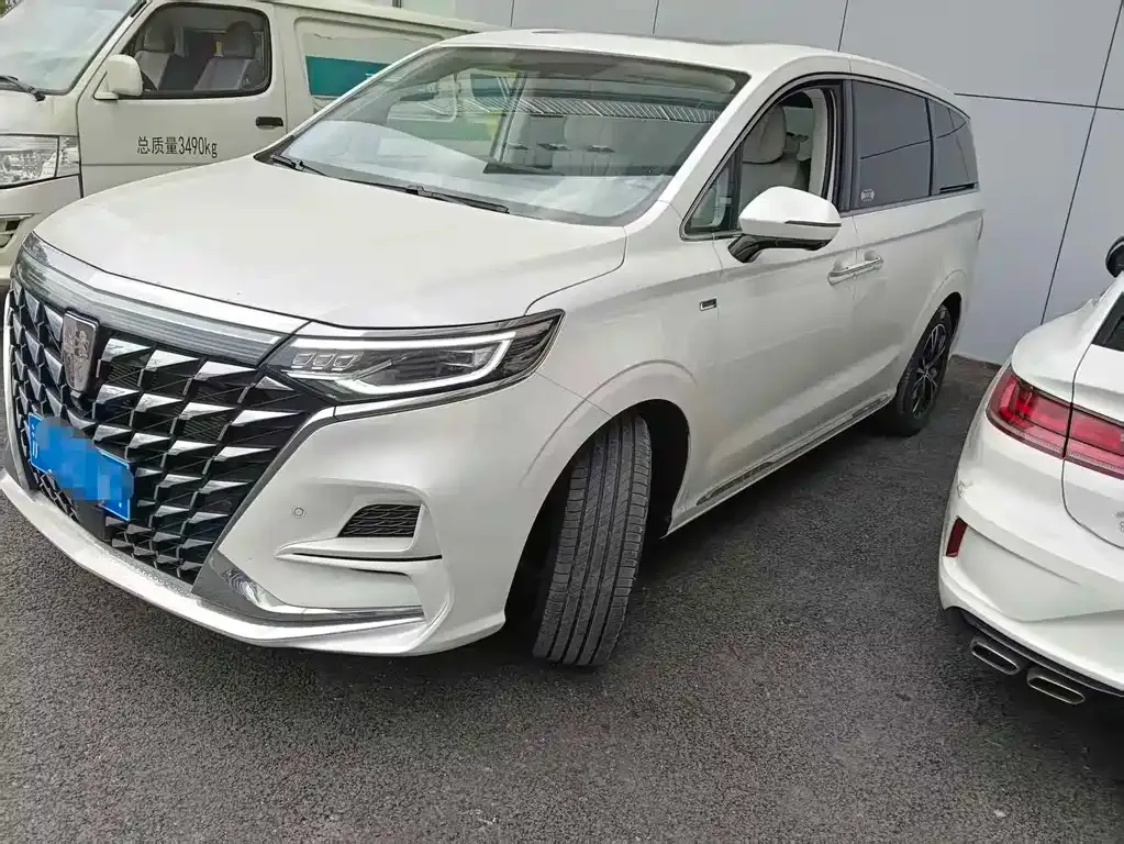 Roewe iMAX8 — фото 1