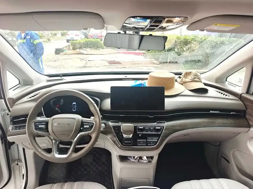Roewe iMAX8 — фото 3
