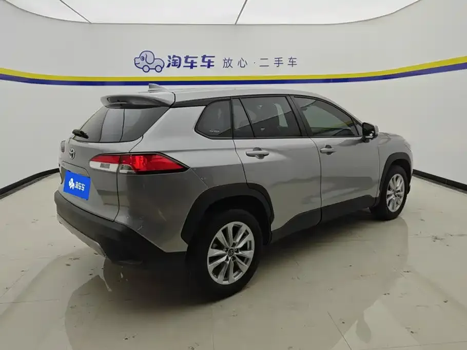 Toyota Corolla Cross — фото 8
