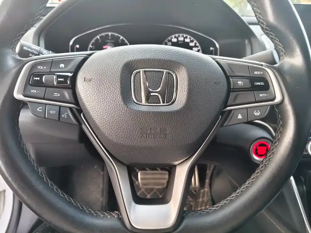 Honda Accord — фото 8