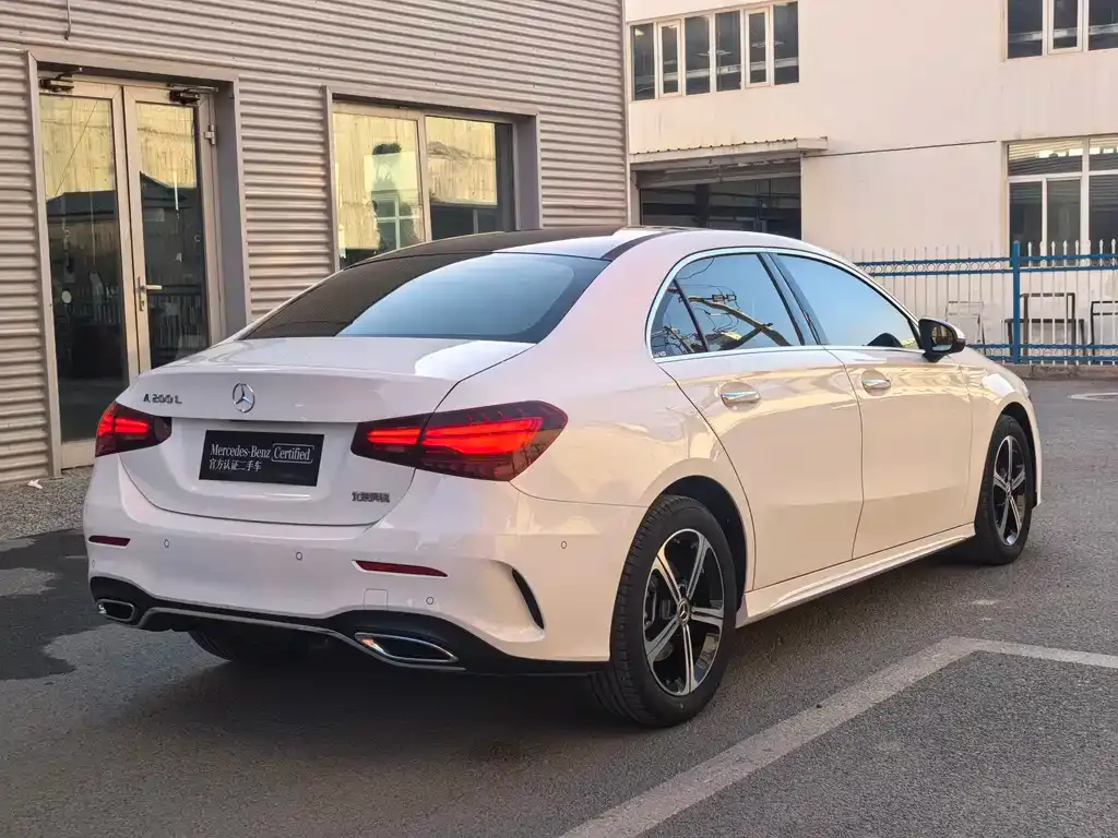 Mercedes-Benz A-Class — фото 4