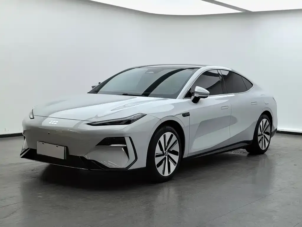 Geely Galaxy E8 — фото 1