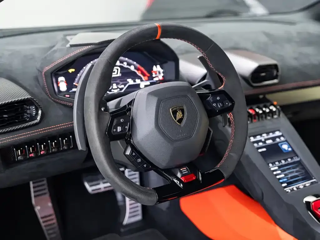 Lamborghini Huracan — фото 8