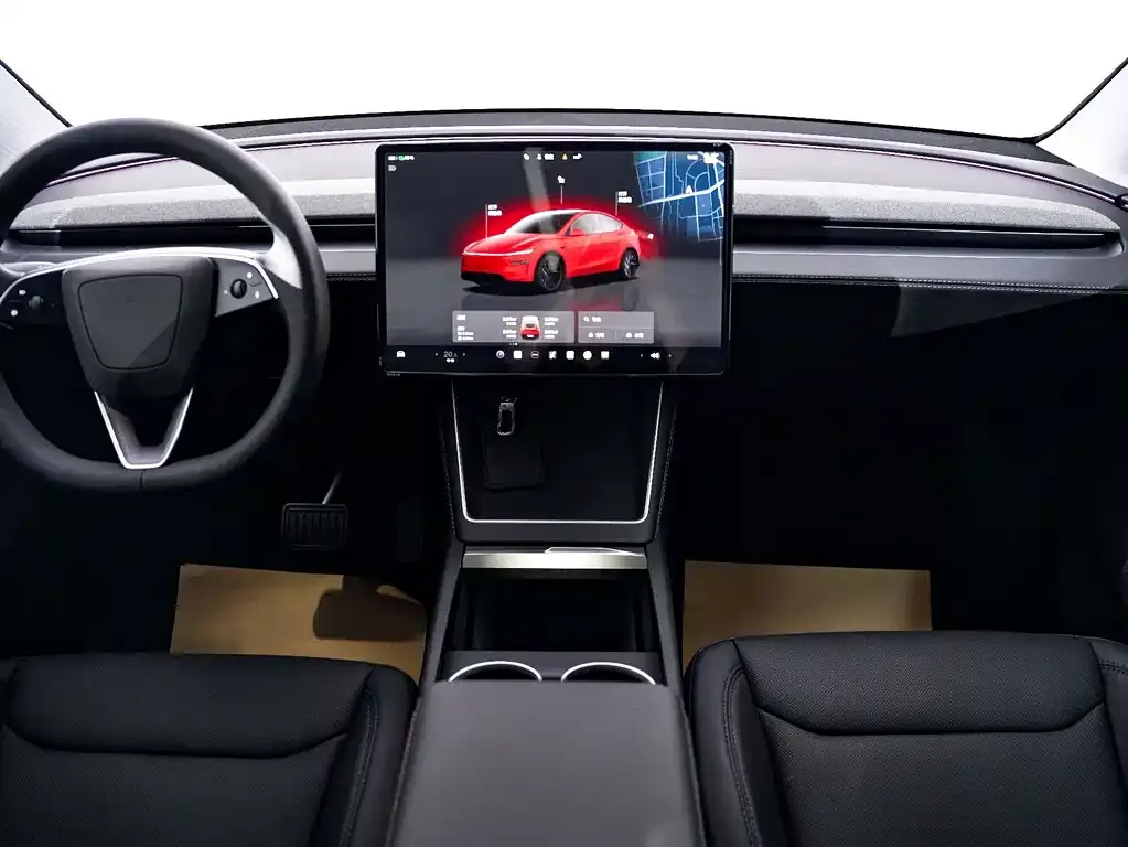 Tesla Model Y — фото 8