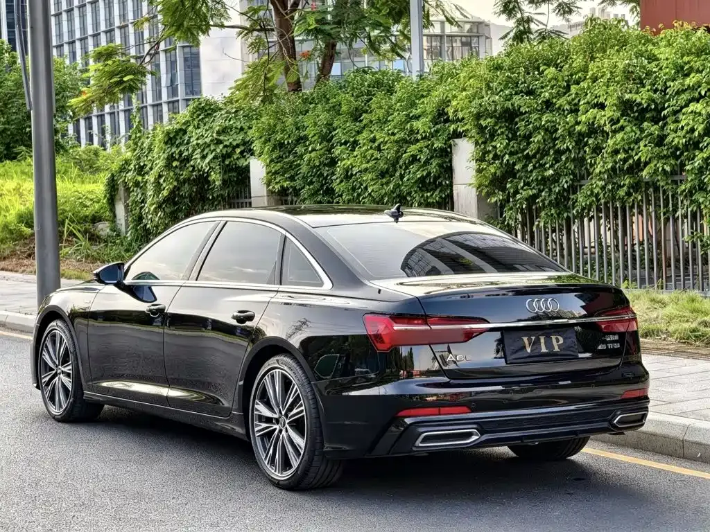 Audi A6L — фото 10