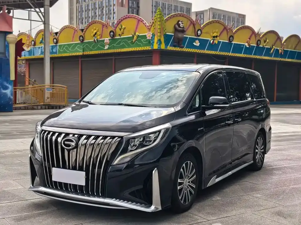 GAC Motor Trumpchi M8 — фото 1