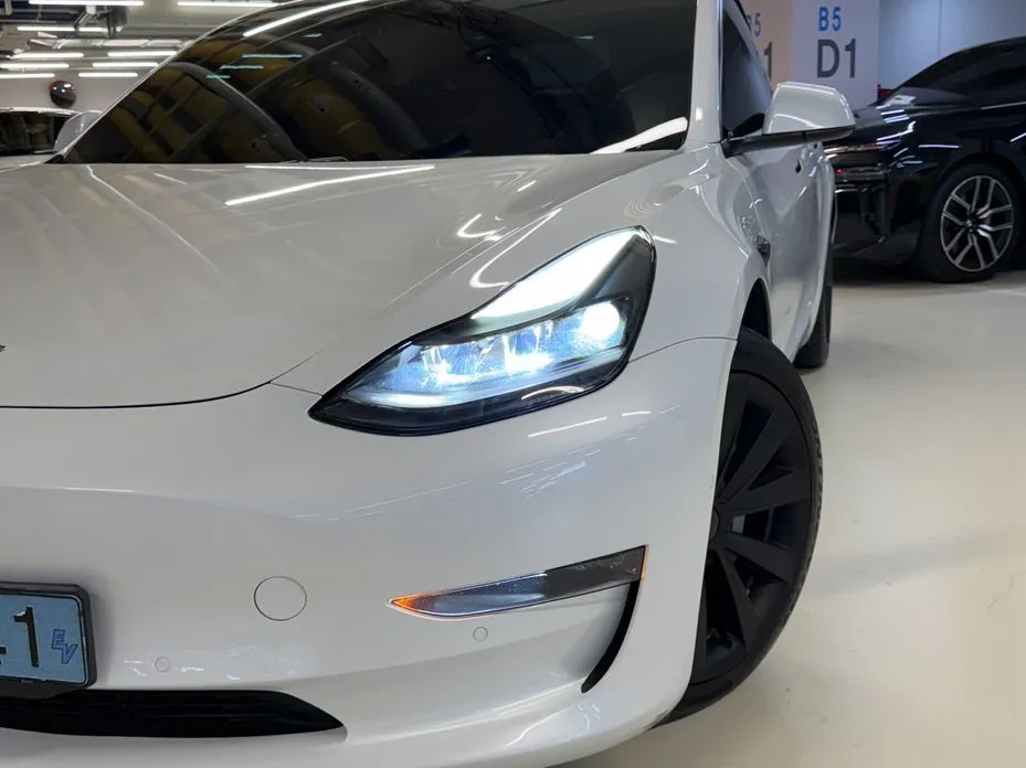 Tesla Model 3 — фото 10