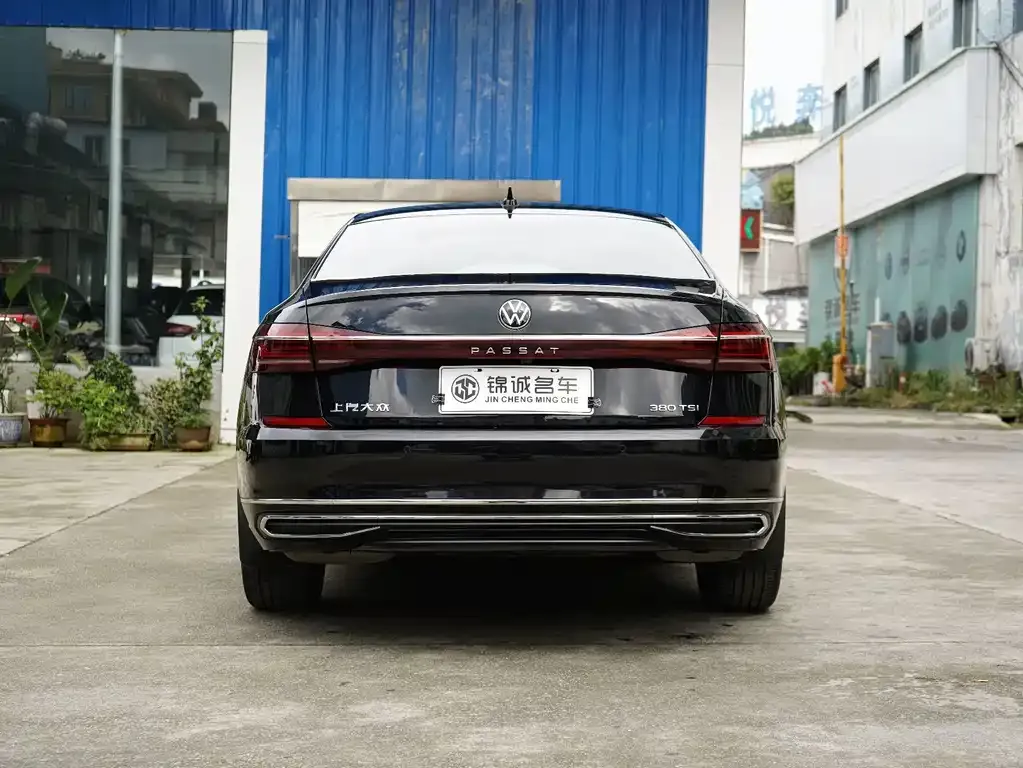 Volkswagen Passat — фото 5