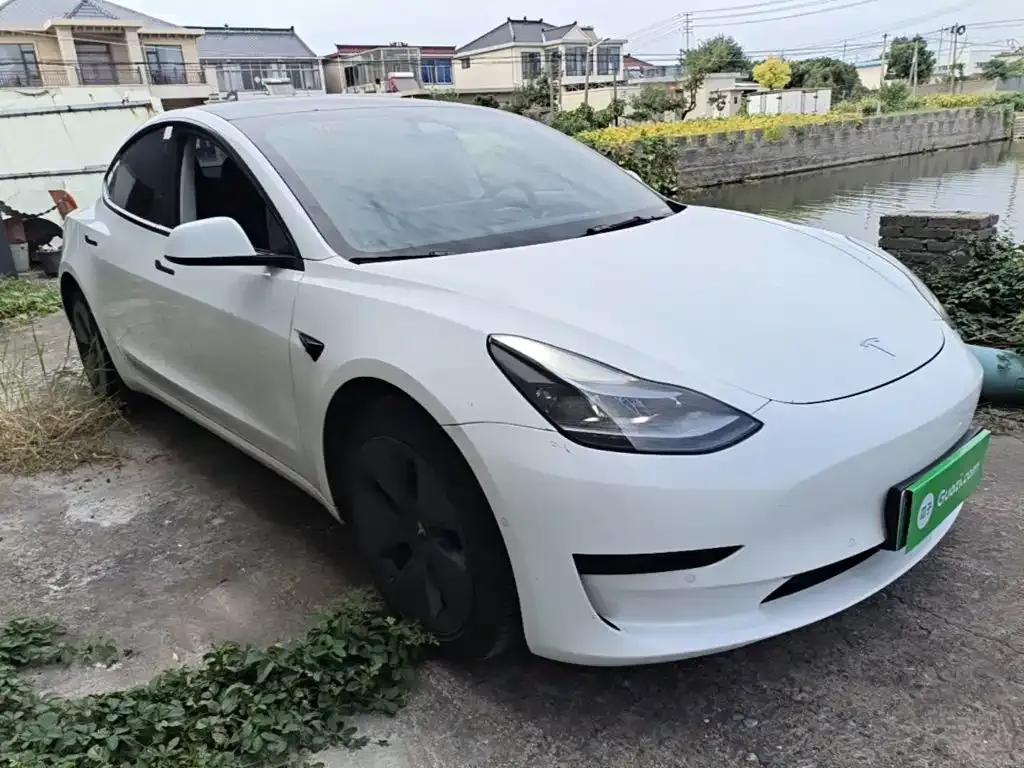 Tesla Model 3 — фото 6