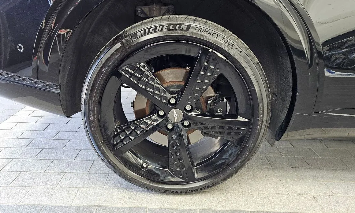 Genesis GV70 — фото 7
