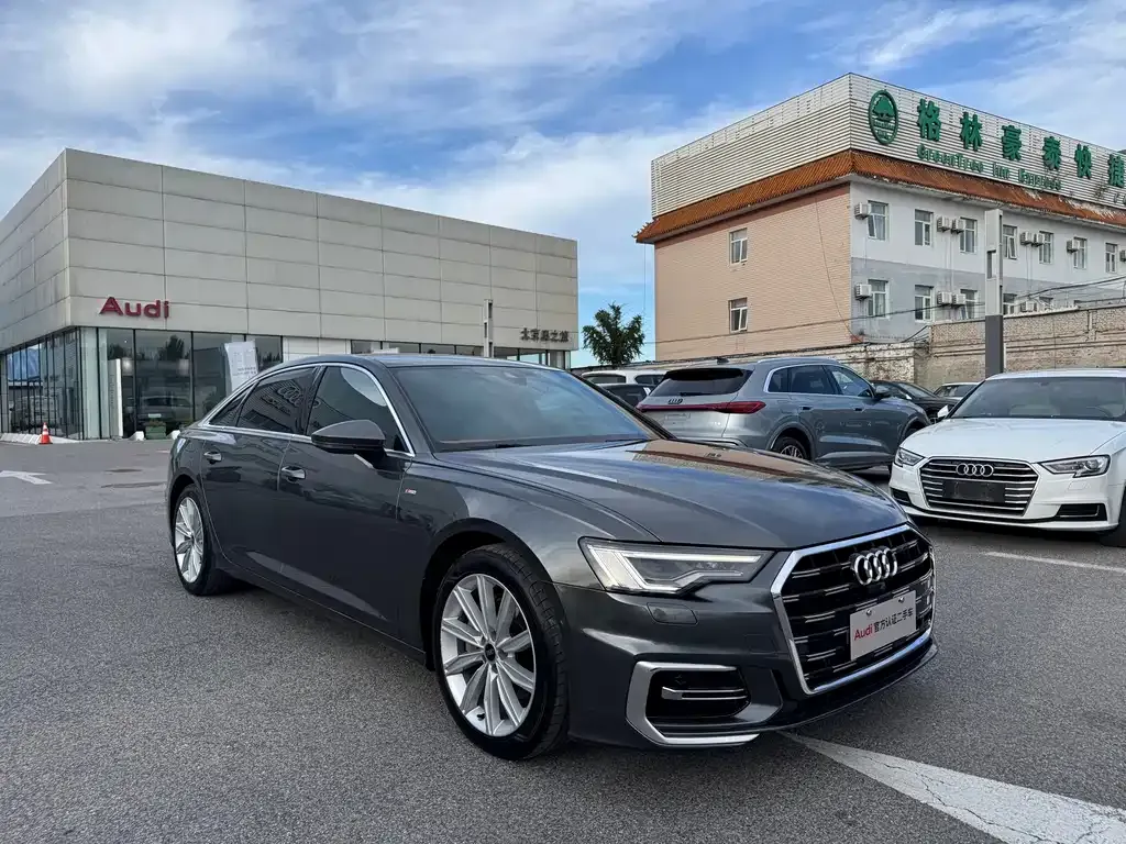 Audi A6L — фото 9