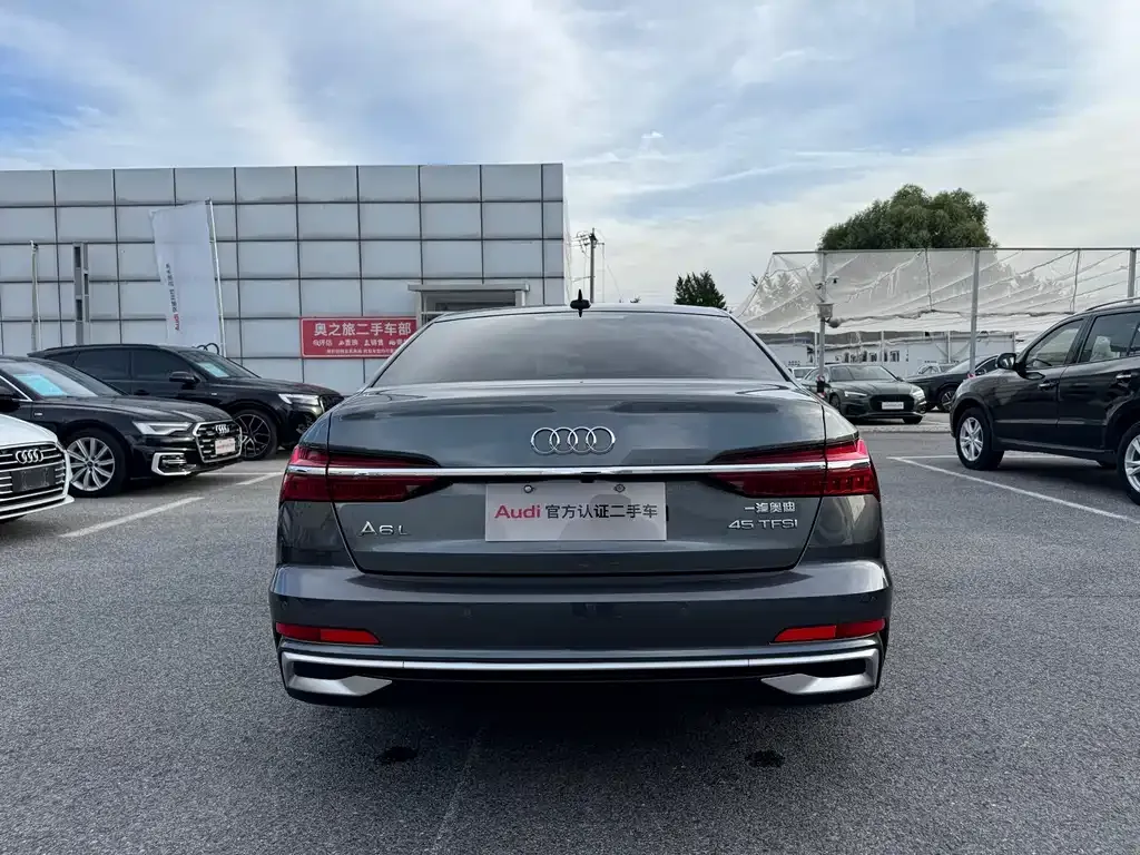 Audi A6L — фото 5