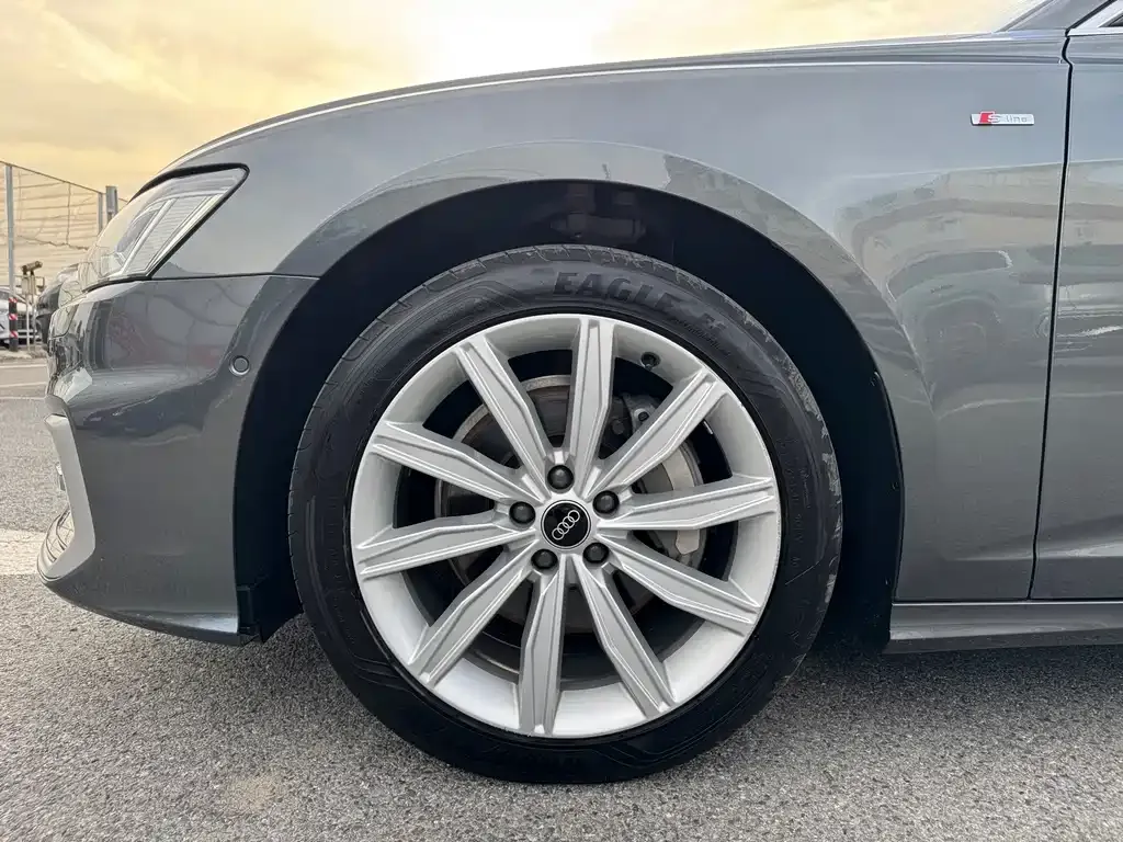 Audi A6L — фото 7